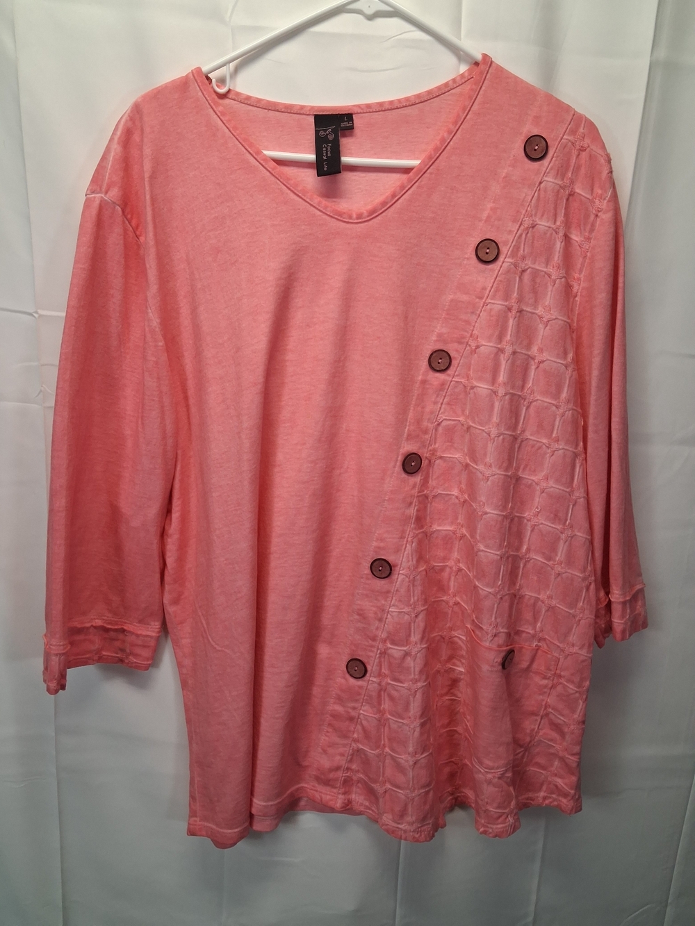 Focus Casual Life Coral Button-Accent Cotton Top